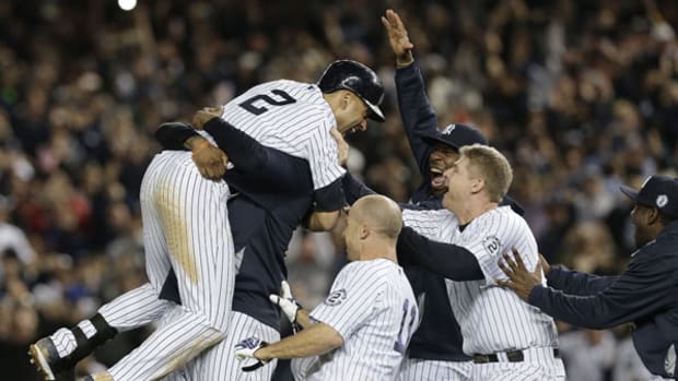 Derek Jeter Walks Off in Final Game at Yankee Stadium